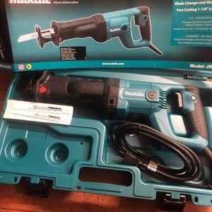 Makita saw